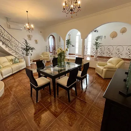 Casa Noa Villa *